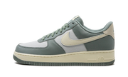 Air Force 1 Low LX "Mica Green" DV7186 300