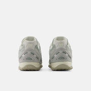 New Balance 204L