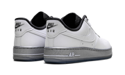 AIR FORCE 1 '07 SE WMNS "White Chrome" DX6764 100