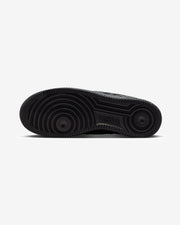 NIKE AIR FORCE 1 '07 - BLACK/ METALLIC SILVER