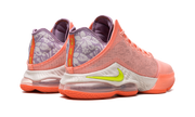 LEBRON XIX LOW "Atomic" DQ8344 600