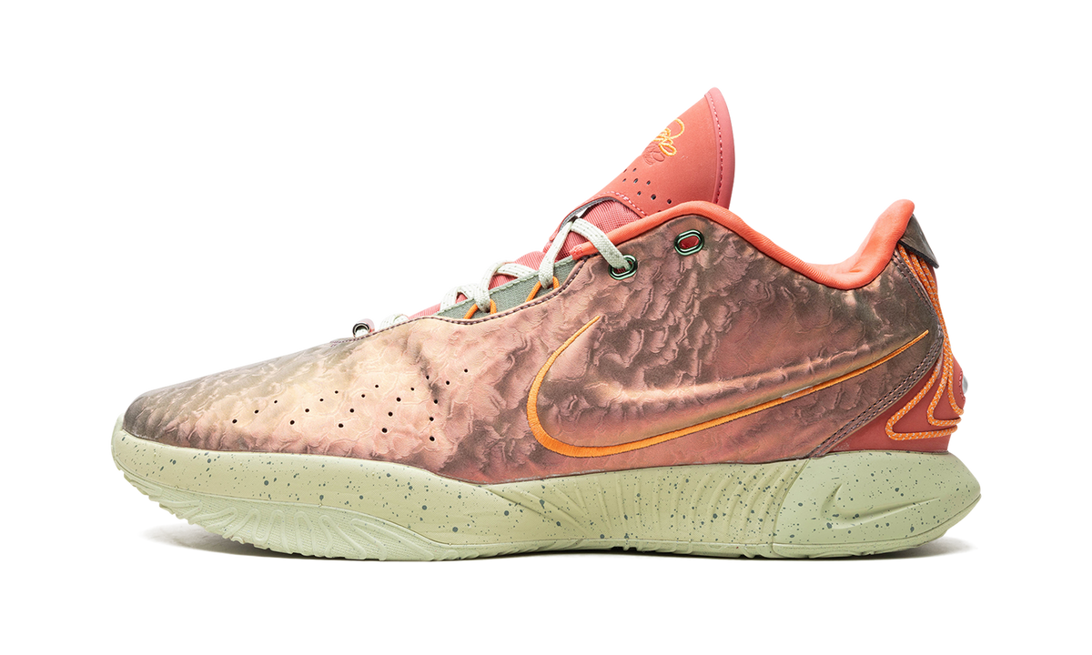 LeBron 21 "Queen Conch" FN0708 800