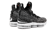 Lebron XV "Black" 897648 002
