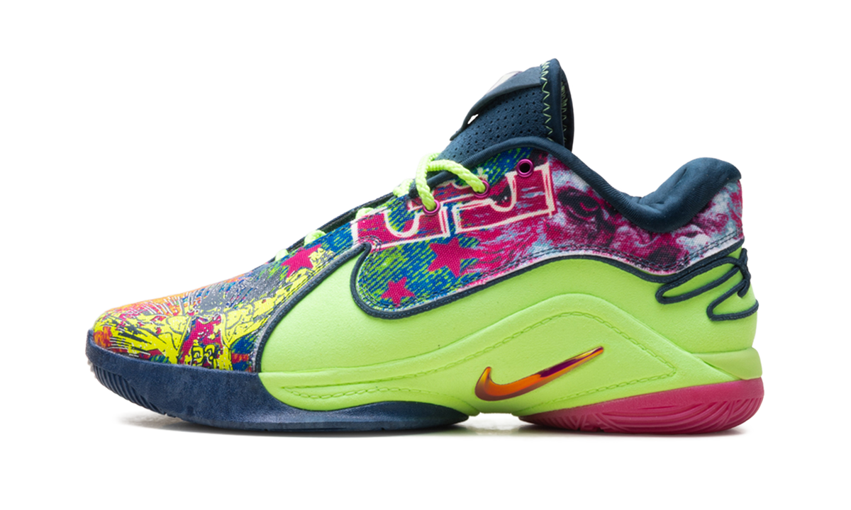LeBron 22 "Bryce's World" HV8451 400